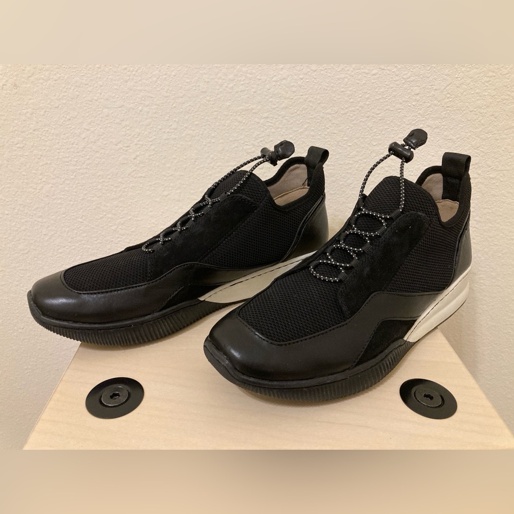 Naturalizer Unison Black White Sneakers Size 8 Toggle Lace Shoes
